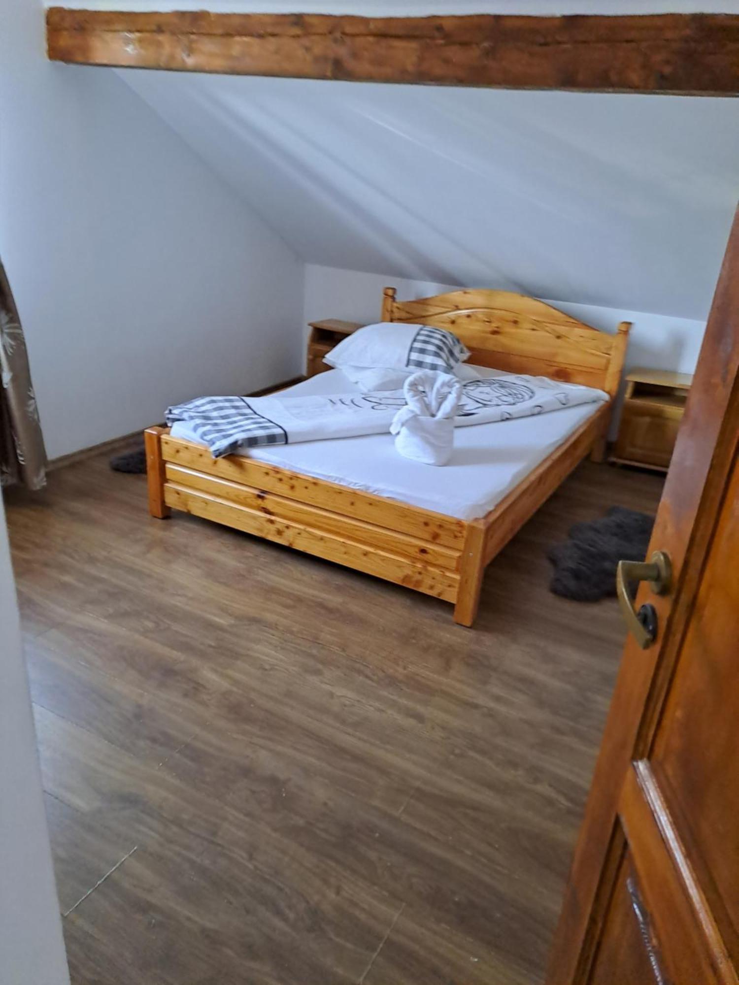 Casa Cristalul Muntilor Hotell Poiana Mărului Eksteriør bilde